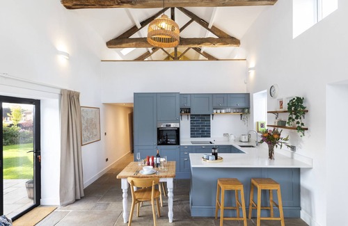 Seacroft House | Beautiful Barn Conversion - 10 mins from Leeds City Centre