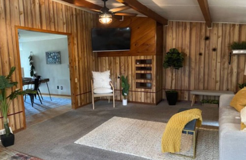 La Crosse House | Beautiful Bay views at Bayfront Resort
