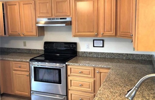 Point Judith House | Beautiful Beach House with Breathtaking Water Views! Short Walk to Restaurants