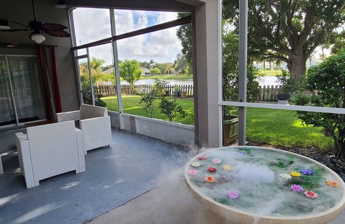 West Melbourne House | Beautiful Beach Home w/lakeview, near Disneyworld