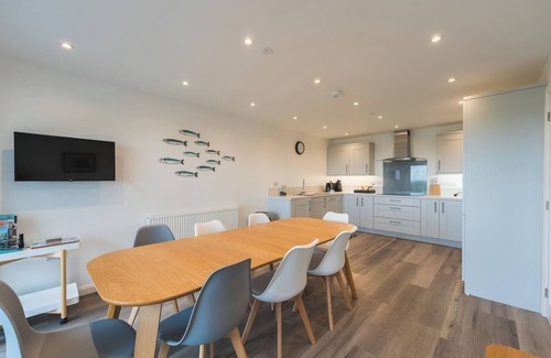 Nefyn House | Beautiful beach side homes sleeping 8 guests