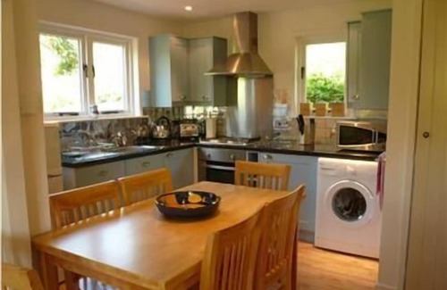 Burgh Island Cabin | Beautiful Beach Style Cabin Near Bantham Beach, Devon, with Wi-Fi