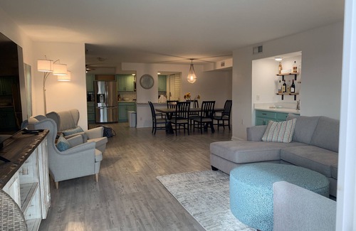 Belleair Beach Condo | Beautiful Beach Condo just steps to the sand!