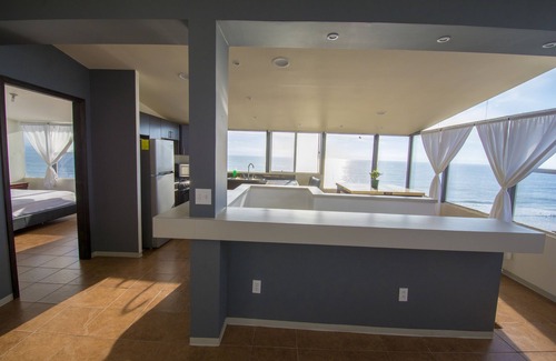 Costa Apartment | Beautiful beach views - 2 BDR Apt