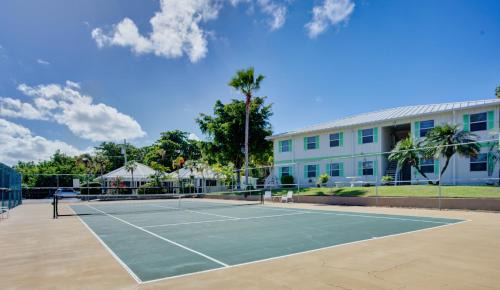 Seven Mile Beach Apartment | Beautiful Beachfront Apartment!