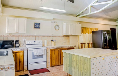 Cerro Plano House | Beautiful beachfront home with pool, amazing views, & indoor/outdoor living
