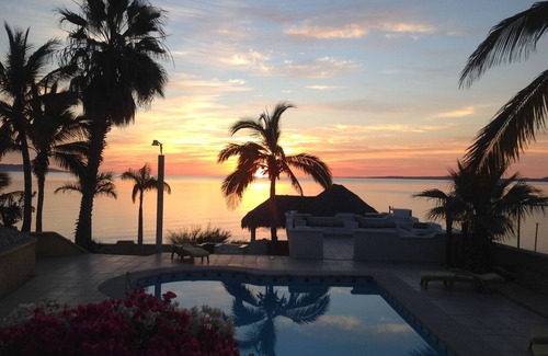 La Ventana House | Beautiful Beachfront Casitas in Private Compound with Pool and Beach Launch
