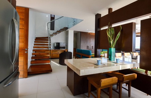 San Benito House | Beautiful beachfront reatreat, Villa Kay Polok