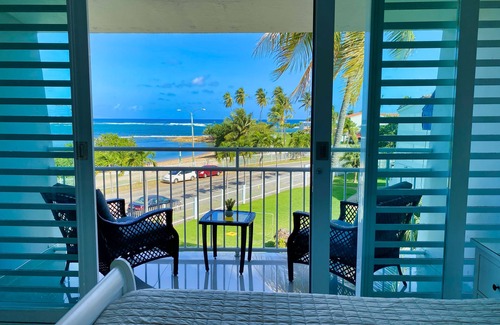 Dorado del Mar Villa | Beautiful Beachfront Villa, Totally Remodeled, 30 min to BAD BUNNY CONCERT