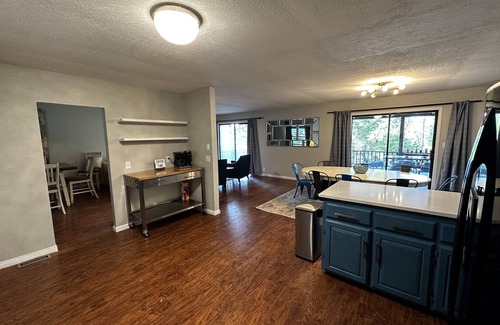 Rogers House | Beautiful Beaver Lake Front Home, Close Boat Ramp and Marina, Dogs Welcome!