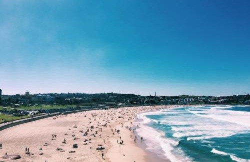 Bondi Beach Apartment | Beautiful Bondi 1-Bed Apartment Meters from Beach