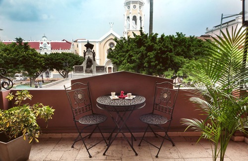 Casco Viejo Apartment | Beautiful Boutique Apart-hotel view & services (La Isabela Suites)