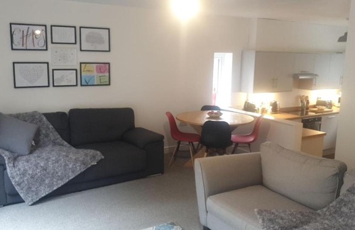 Deepcar House | Beautiful brand new 3-Bed House in Sheffield