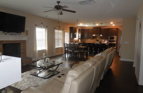 Evans House | Beautiful, brand new five bedroom house located centrally very close to I20