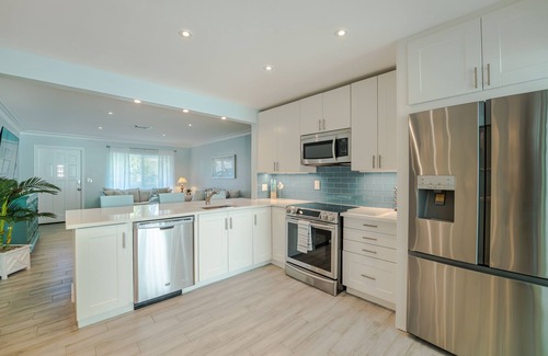 East Ocean Ave House | Beautiful brand new 3 bedroom home really close to the beach