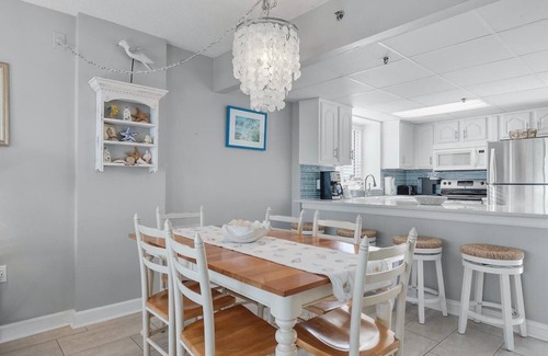 Litchfield by the Sea Hotel | Beautiful Bridgewater Oceanfront 2 Bedroom Suite