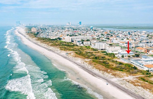 Brigantine Apartment | Beautiful Brigantine Condo - Walk to Beach!