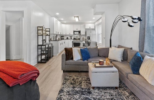 Meridian-Kessler House | Beautiful Broad Ripple House