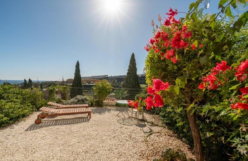Castillo de Sabinillas Apartment | Beautiful Buganvillas Garden Property