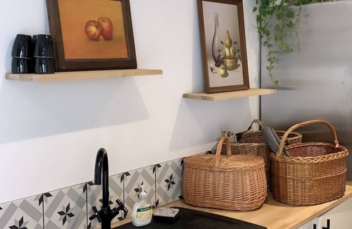 Saint Seurin - Fondaudege House | Beautiful building 250m2 + courtyard in the heart of Bordeaux