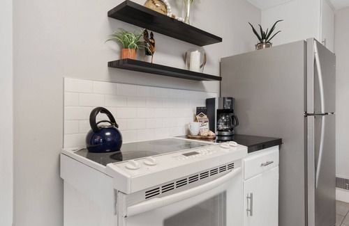 University North House | Beautiful Bungalow Next to Csu - Free Cruiser Bikes