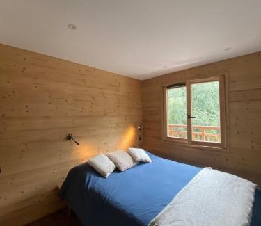 Monetier-les-Bains Ski Chalet | Beautiful cozy chalet with mountain view