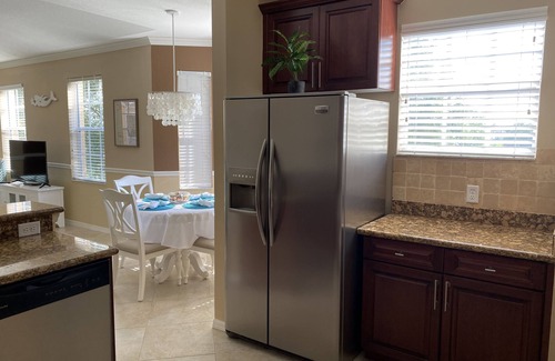 Diplomat Condo | Beautiful Cape Coral Condo