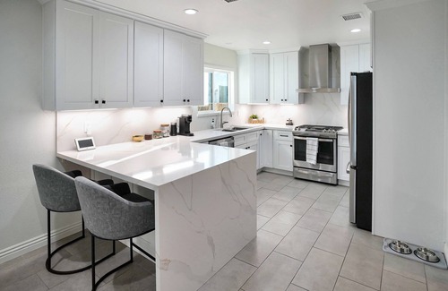 Baldwin Park House | Beautiful & Centrally Located close to everything 3- bedroom home, AC, WiFi
