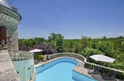 Cambayrac House | Beautiful Château with Large Private Pool near Cahors