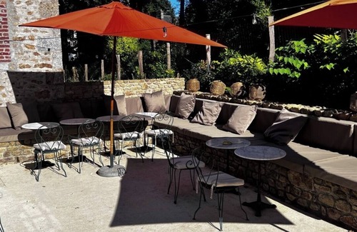 Jullouville Villa | Beautiful character villa 300 metres from the beach