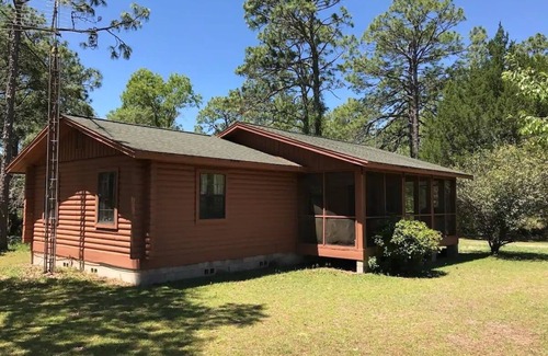 Dunnellon Cabin | Beautiful Chestnut Log Cabin