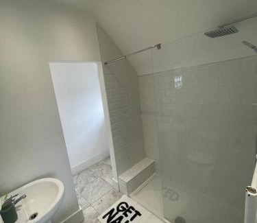 Cleethorpes Apartment | Beautiful Cleethorpes stay with sea view