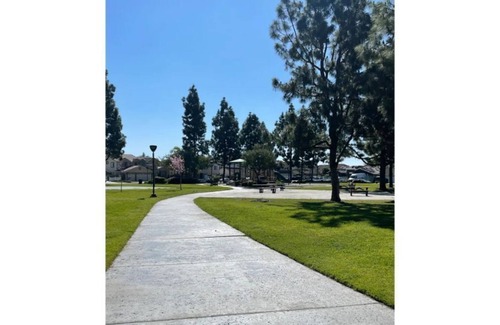 Fountain Valley Apartment | Beautiful Coastal Apartment