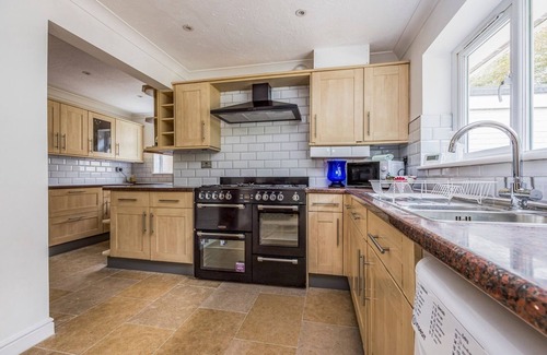 Middleton-on-Sea House | Beautiful Coastal Family Home | Pass the Keys