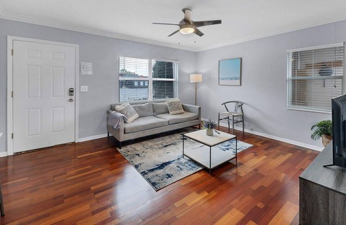 Virginia Park Apartment | Beautiful Complex 1BR with Garden