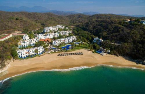 Santa Maria Huatulco Apartment | Beautiful Condo in a great Beach Hotel complex
