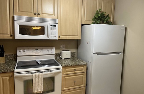 Fort Myers Condo | Beautiful condo located directly on the River with pool side & lake views