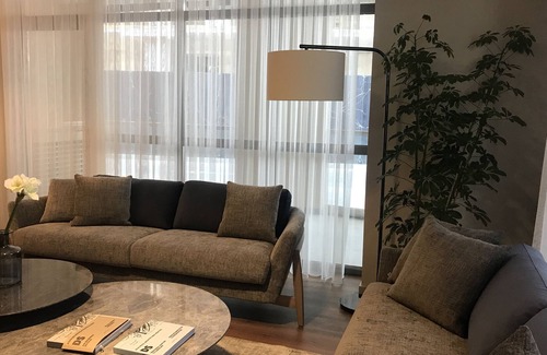Yenimahalle Apartment | Beautiful conde overlooking the park