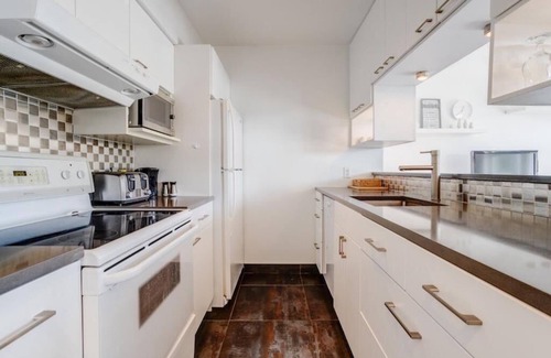 Magog Condo | Beautiful condo in downtown Magog with Lake access and private pool!