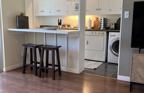 Diamond Head - Kapahulu - St. Louis Condo | Beautiful Condo in the heart Diamond Head Honolulu, HI