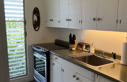 Diamond Head - Kapahulu - St. Louis Condo | Beautiful Condo in the heart Diamond Head Honolulu, HI