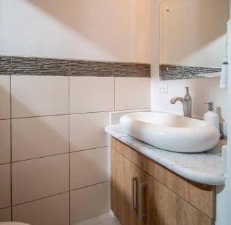 Escazu House | Beautiful Condo just steps from Avenida Escazu in an unbeatable location