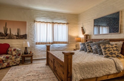 San Carlos Condo | Beautiful condo walking distance to the beach