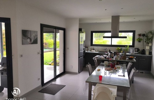 Le Cres House | Beautiful contemporary house for rent