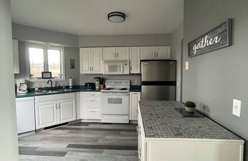 Romulus House | Beautiful Contemporary Home on Seneca Lake - NO OWNERS FEES