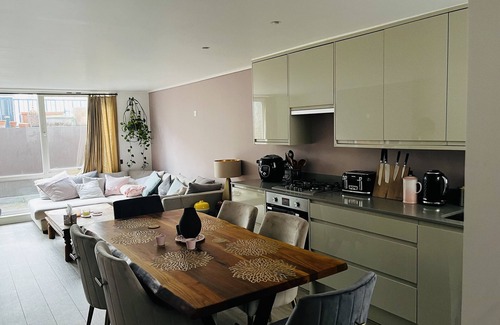 St. Helen's House | Beautiful & Cosy Notting Hill Maisonette