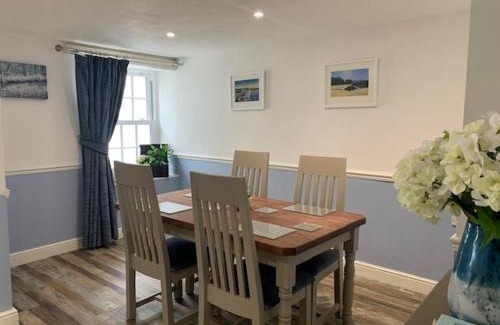 Saint Columb Major House | Beautiful Cottage in Central St Columb Major