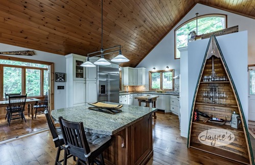Muskoka Lakes Cottage | Beautiful Cottage & Bunkie w/Unbeatable Boathouse Deck! South Rosseau! Sunsets!