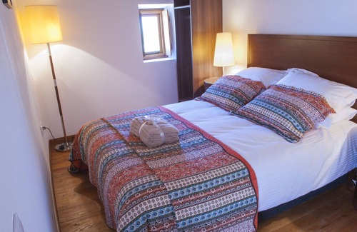 Santa Eufemia House | Beautiful Cottage near PENELA Casa de Campo de Oliveiras - COTTAGE 1 & 2