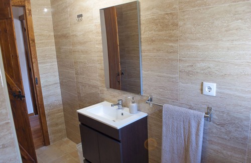 Santa Eufemia House | Beautiful Cottage near PENELA Casa de Campo de Oliveiras - COTTAGE 1 & 2